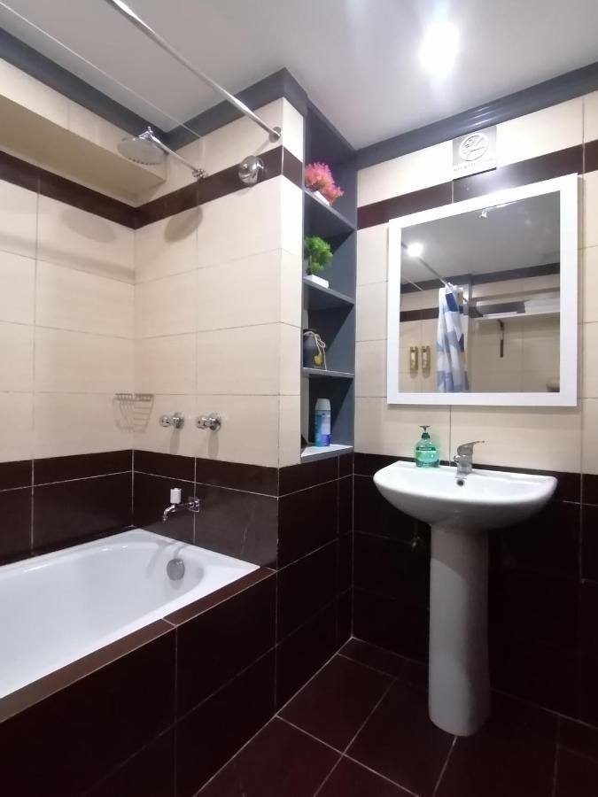 Condo Azur Suites E507 Near Airport, Netflix, Stylish, Cozy With Swimming Pool Мактан Екстер'єр фото