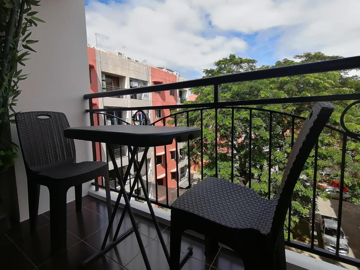 Condo Azur Suites E507 Near Airport, Netflix, Stylish, Cozy With Swimming Pool Мактан Екстер'єр фото