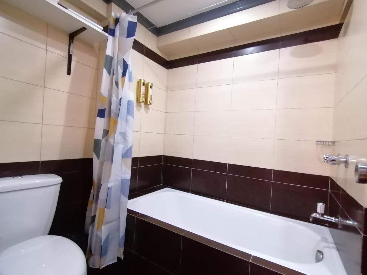 Condo Azur Suites E507 Near Airport, Netflix, Stylish, Cozy With Swimming Pool Мактан Екстер'єр фото
